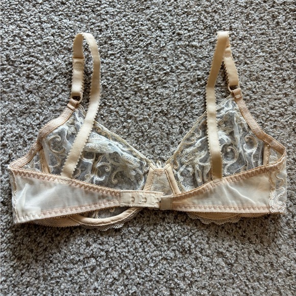 Vintage Valentino Intimo Elegant Lace Sheer Bra | 34C | feminine - Picture 5 of 7